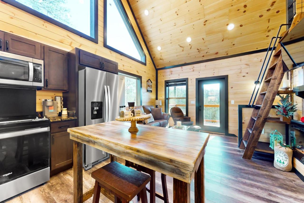 세비어빌 Fiesta Hills Hideaway 빌라 외부 사진